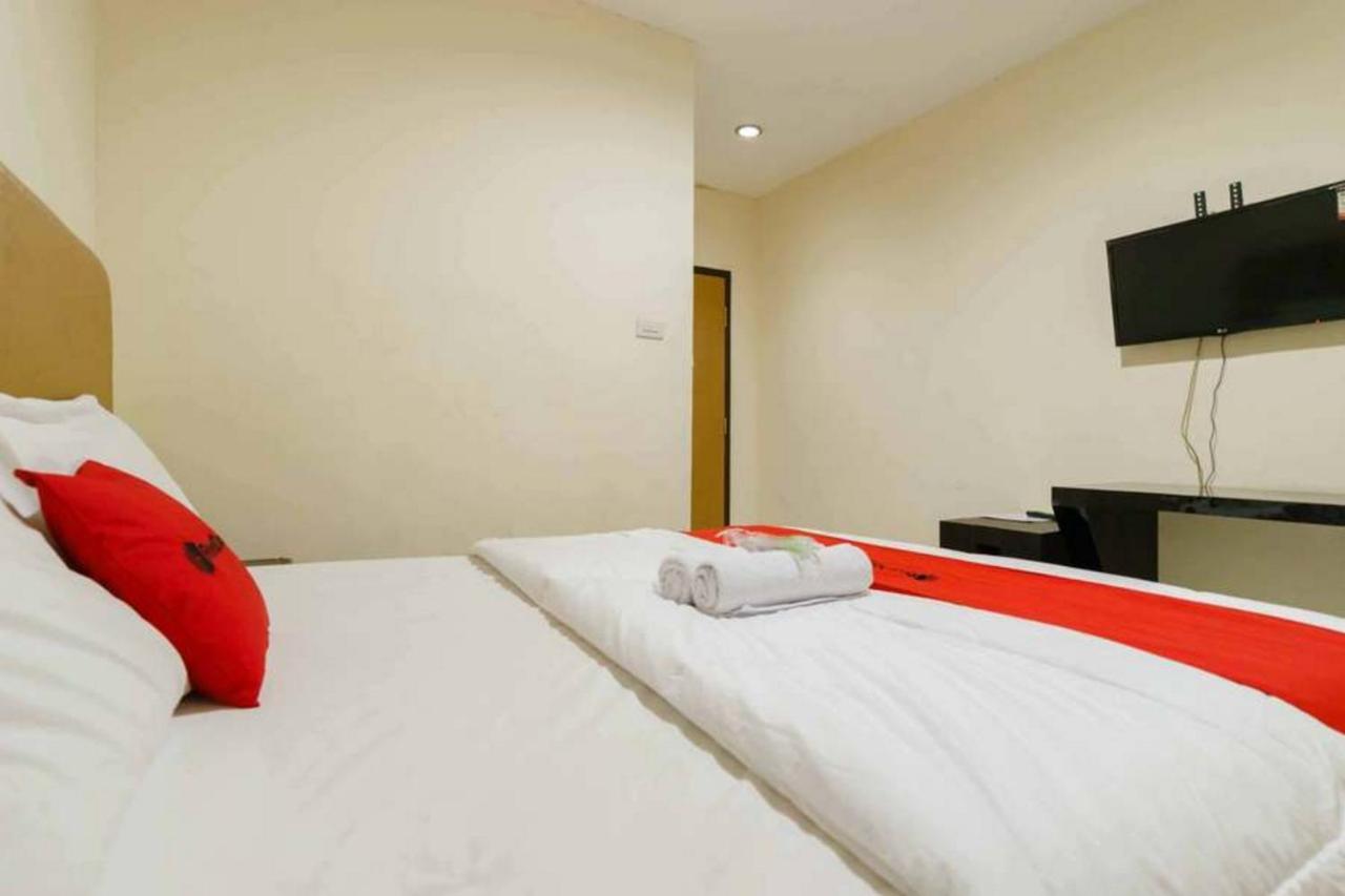 Reddoorz @ Dwipa Wisata Hotel 반다르 람풍 외부 사진